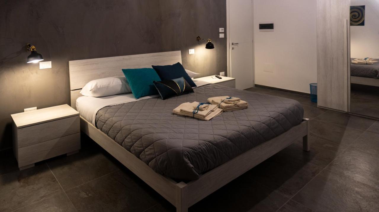 4 Balconi Rooms-Elements B&B Λέτσε Εξωτερικό φωτογραφία