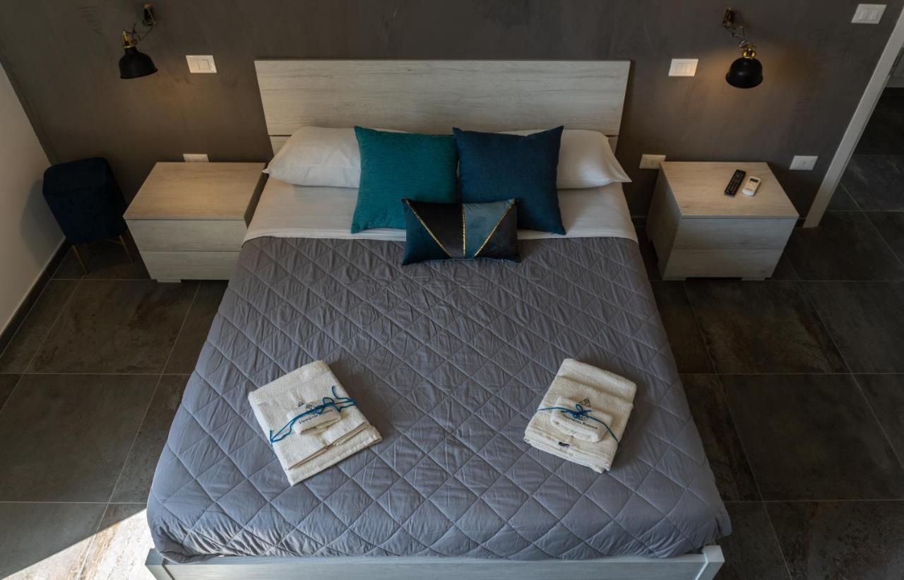 4 Balconi Rooms-Elements B&B Λέτσε Εξωτερικό φωτογραφία